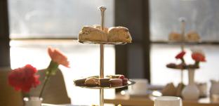 Afternoon-Tea-Cruise.jpg